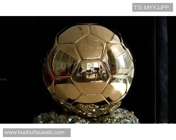 登贝莱荣归故里为家乡埃夫勒捧回金球奖杯引发热烈庆祝 登贝莱荣归故里为家乡埃夫勒捧回金球奖杯引发热烈庆祝