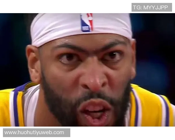 浓眉复出状态渐入佳境16分钟内贡献7分7板与2次封盖