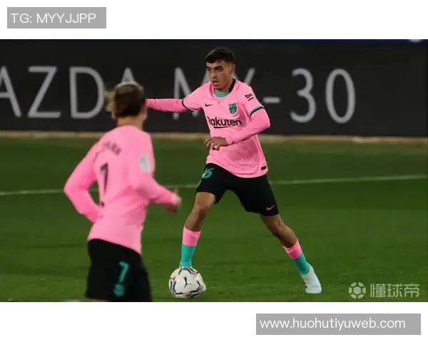 荷兰小将回应科曼评价称自己踢球风格接近佩德里并热爱观看巴萨比赛